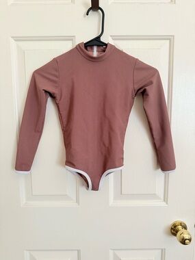 LAIN MINI RASHGUARD- SANGRIA 4/5